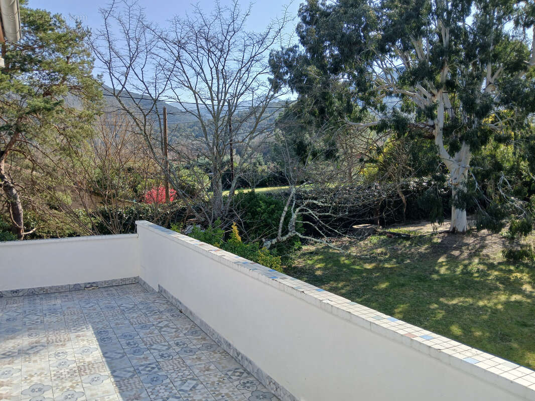 Maison à REYNES