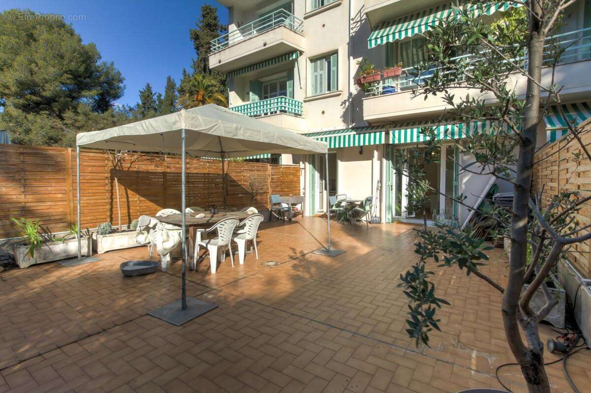 Baumettes - appartement villa avec grande terrasse jardin, calme absolu, proche mer - photo 5