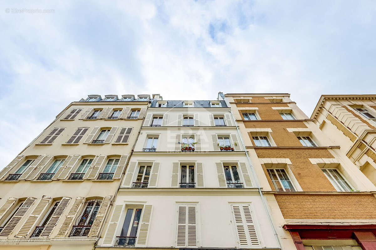 Appartement à PARIS-17E