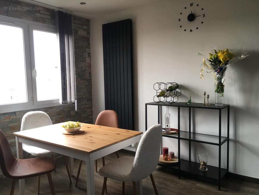 Photo 8 - Appartement à SAINT-GENIS-POUILLY