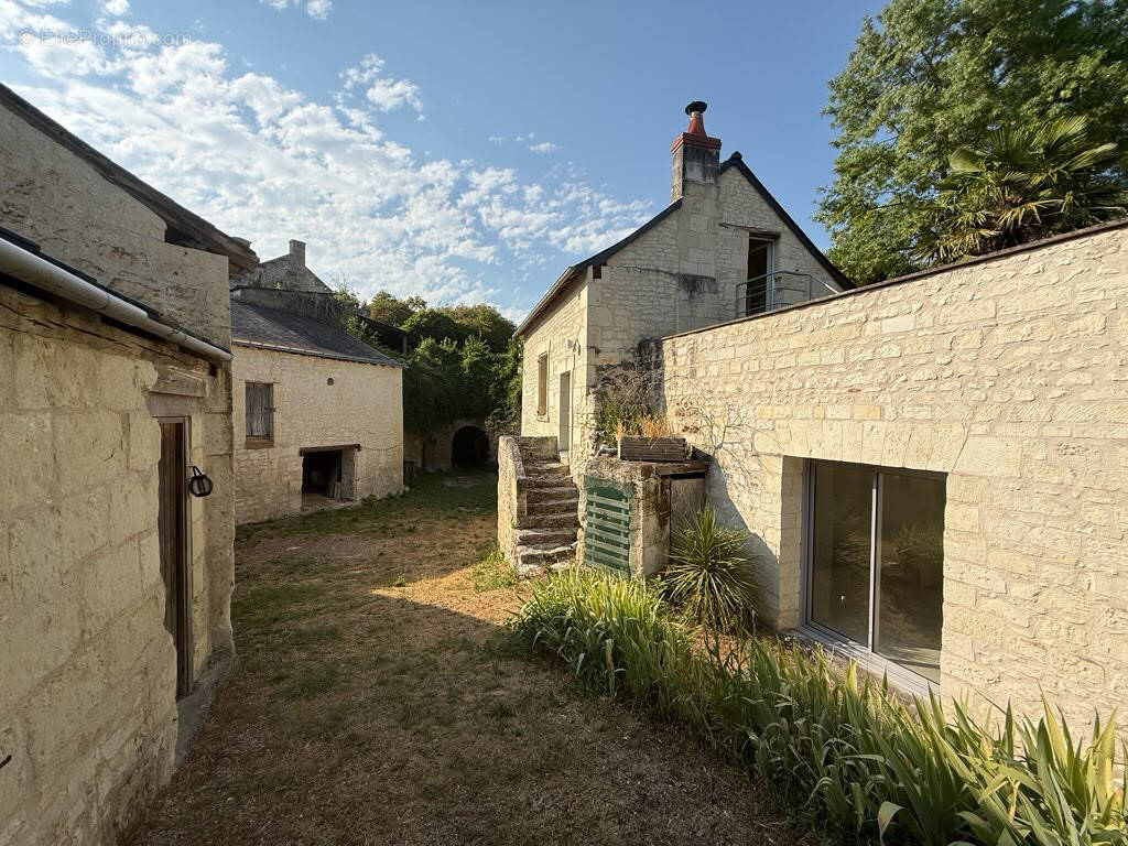 Maison à DOUE-LA-FONTAINE