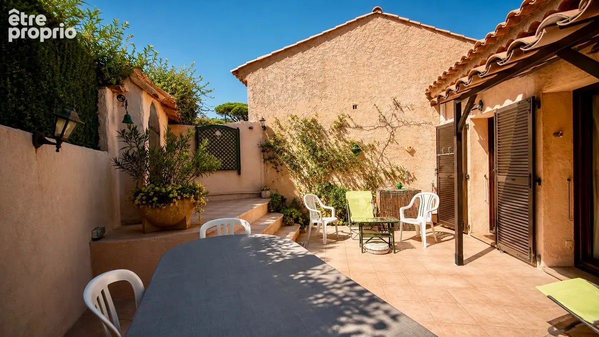 A vendre appartement 4 pieces de 75 m2, 3 chambres dans residence avec piscine - photo 3