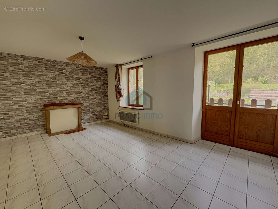 Maison à SAINT-HIPPOLYTE