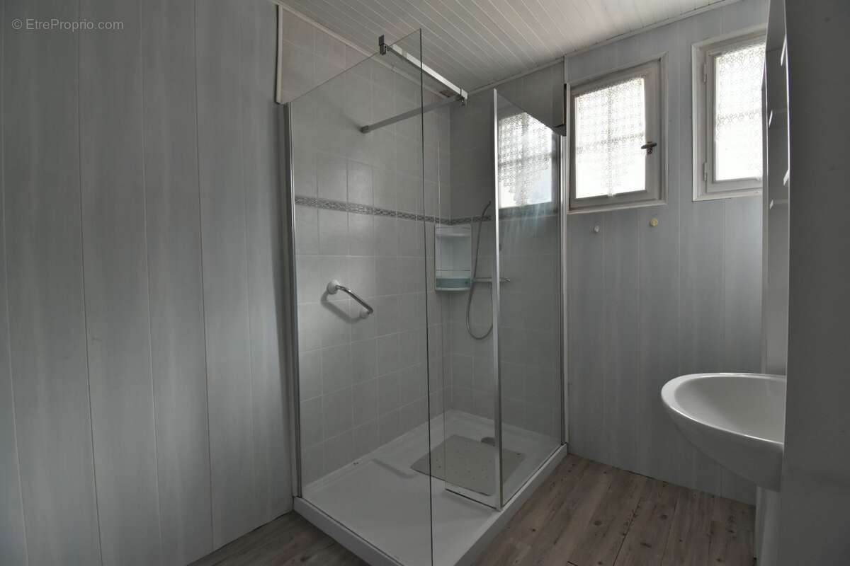Maison à vendre 7 pièces SAINT AGREVE (07) - photo 13