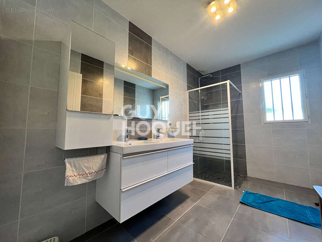 Maison à LE FENOUILLER