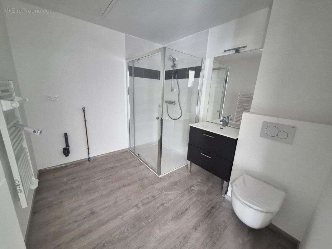 Appartement à LE RELECQ-KERHUON