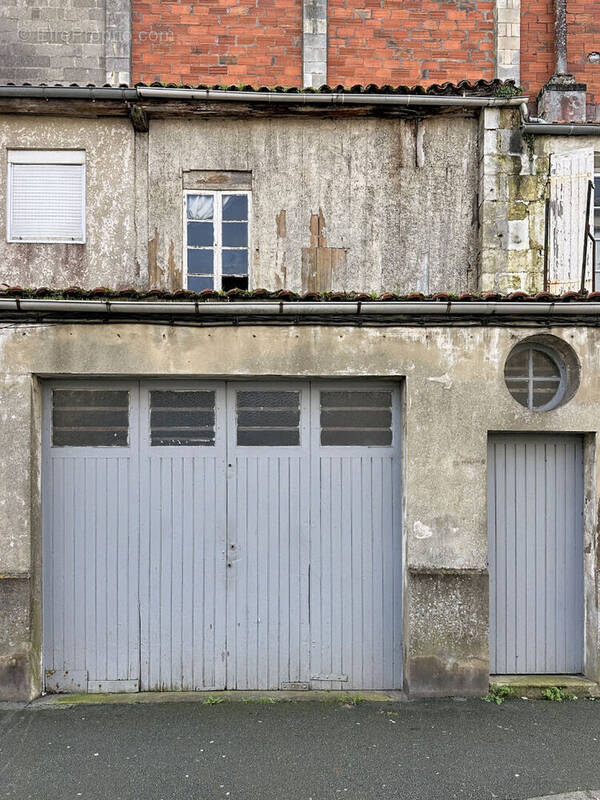 Parking à ROCHEFORT