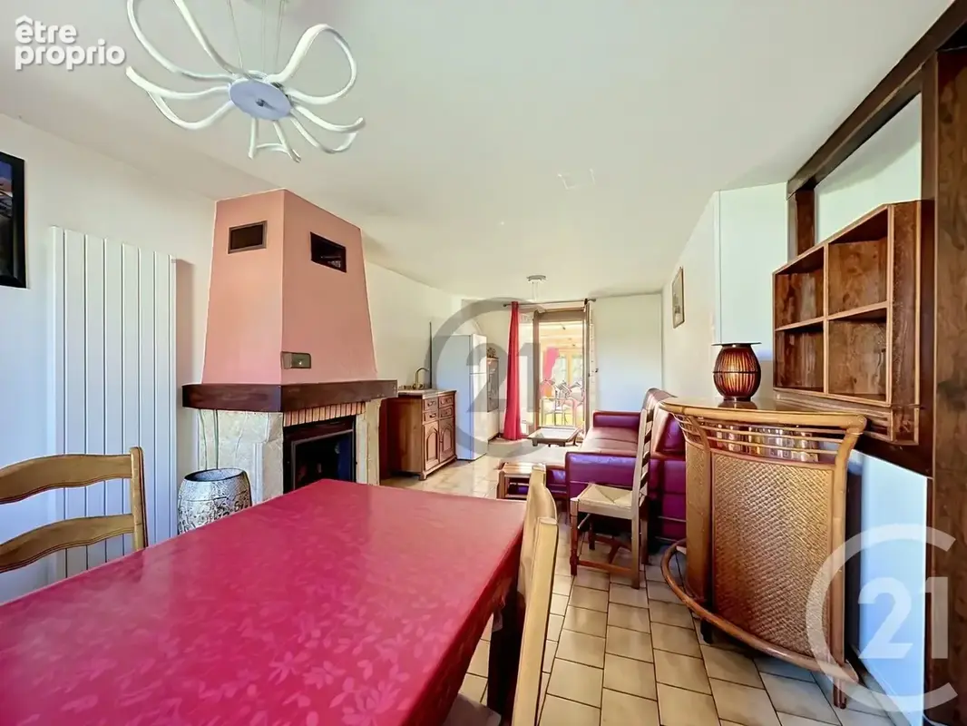 Maison 4 pièces 105 m² à vendre à Sainte-Colombe (77650) - photo 2