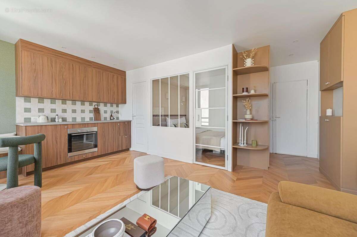 Appartement à PARIS-11E