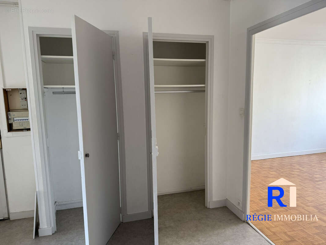 Nombreux rangements - Appartement à GRENOBLE