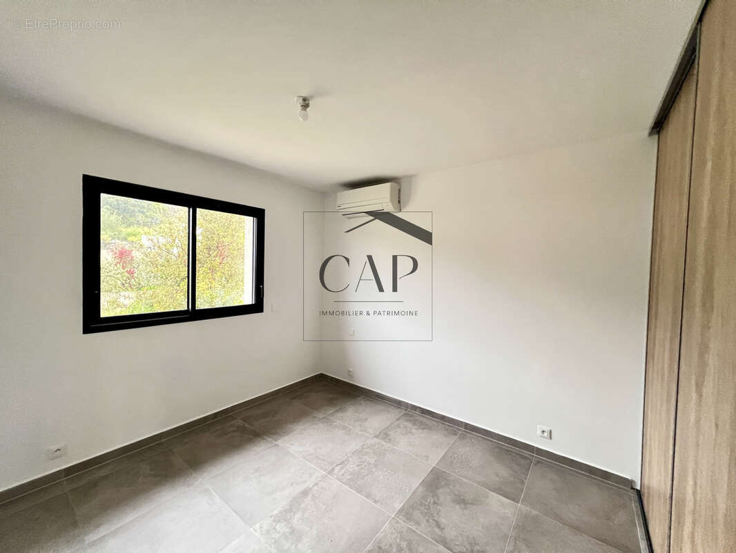 Villa individuelleT4 neuve de 114 m2 avec grand jardin   Sainte-Lucie de Porto-Vecchio   3-Bedroom - photo 5