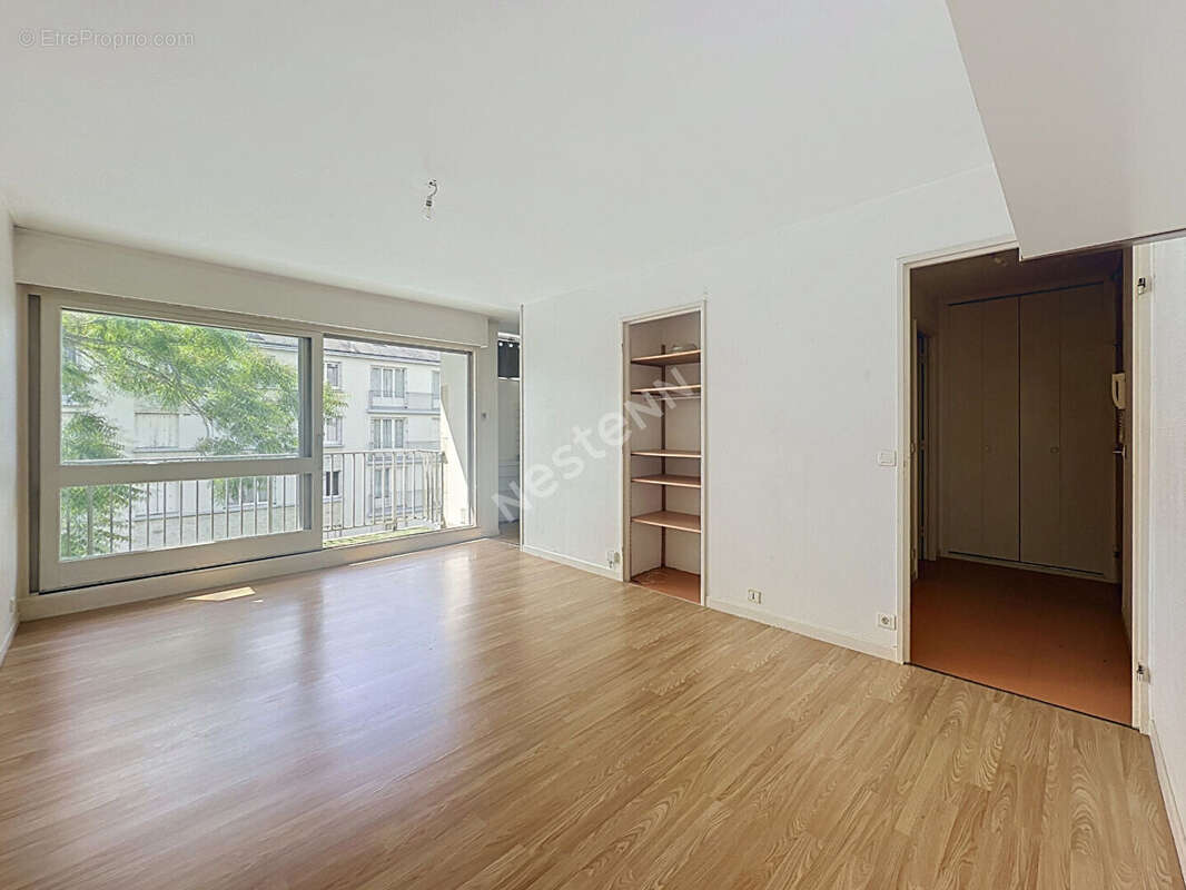 Nantes Tortière - Bords de l'Erdre studio de 29m2 avec  balcon, stationnement, cave - photo 2