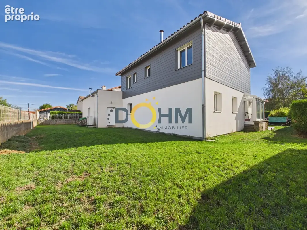 Maison T5 rénovée avec garage double à Saint-Christophe-sur-Dolaison - photo 23