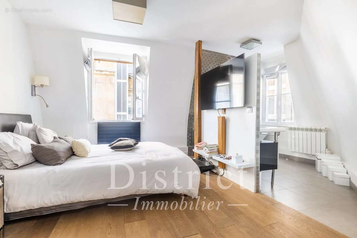 Exclusivité - Parc Monceau – Comme une Maison  de 157 m². - photo 10