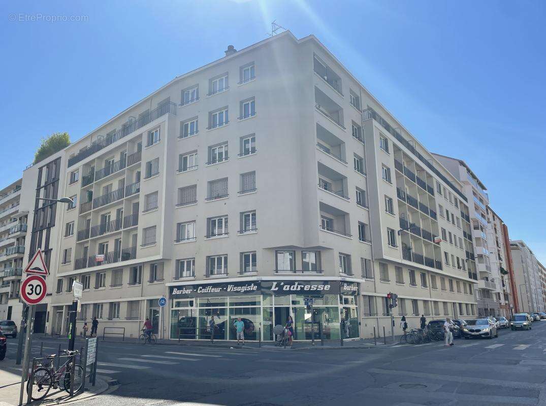 Commerce à VILLEURBANNE