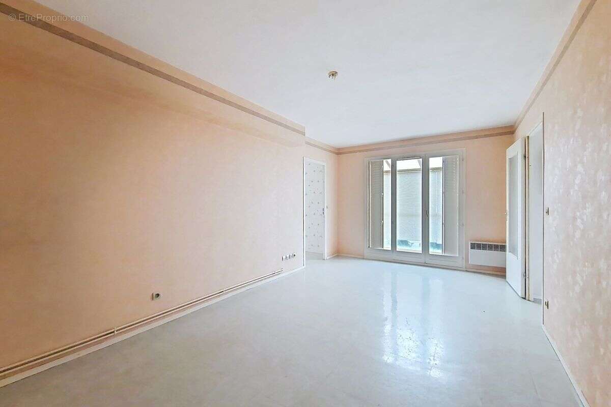 Appartement à BELMONT-D'AZERGUES