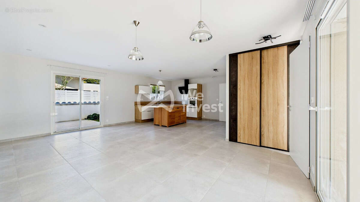 Maison à SAINT-PERAY