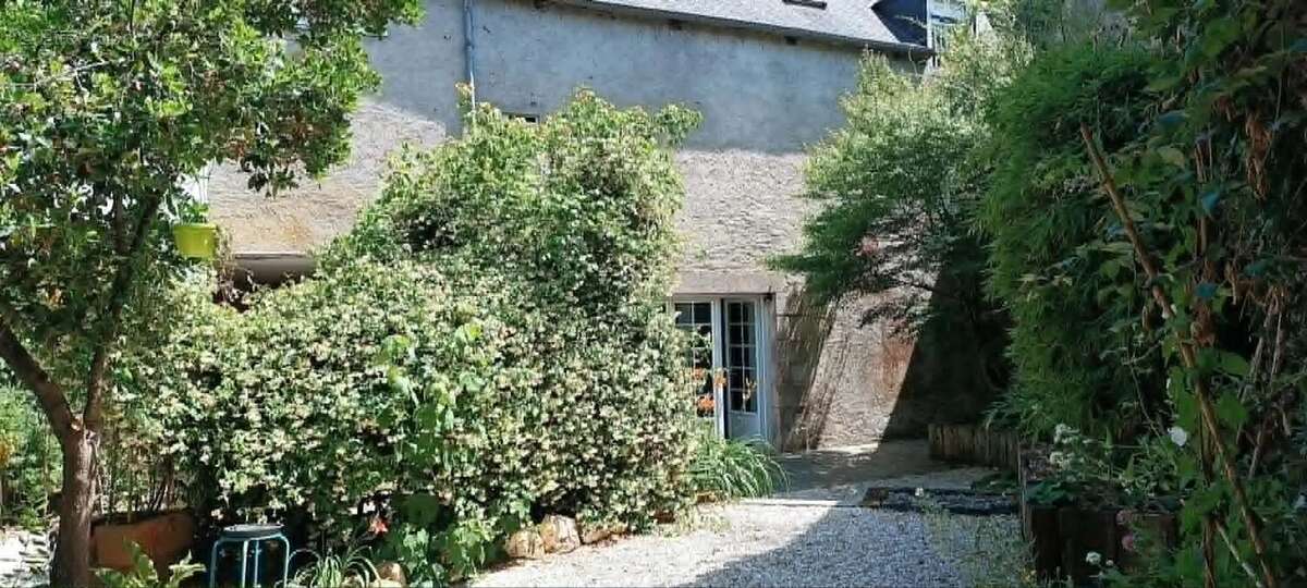 Rohan - grande maison de caractère 200 m² - 6/7 chambres ainsi qu'un hangar de 200 m² - photo 27