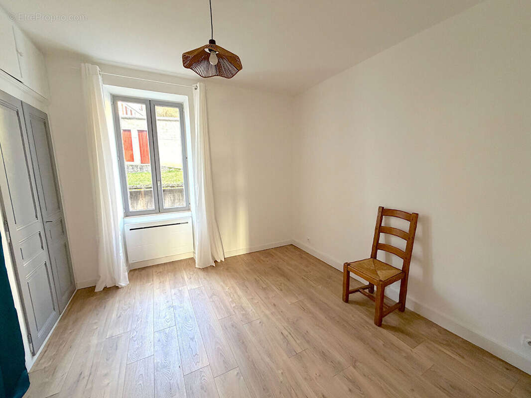 Appartement à BELLEGARDE-SUR-VALSERINE