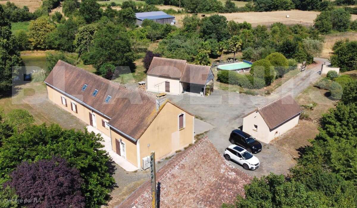 WhatsApp Image 2025-06-26 à 21 - Maison à PRECIGNE