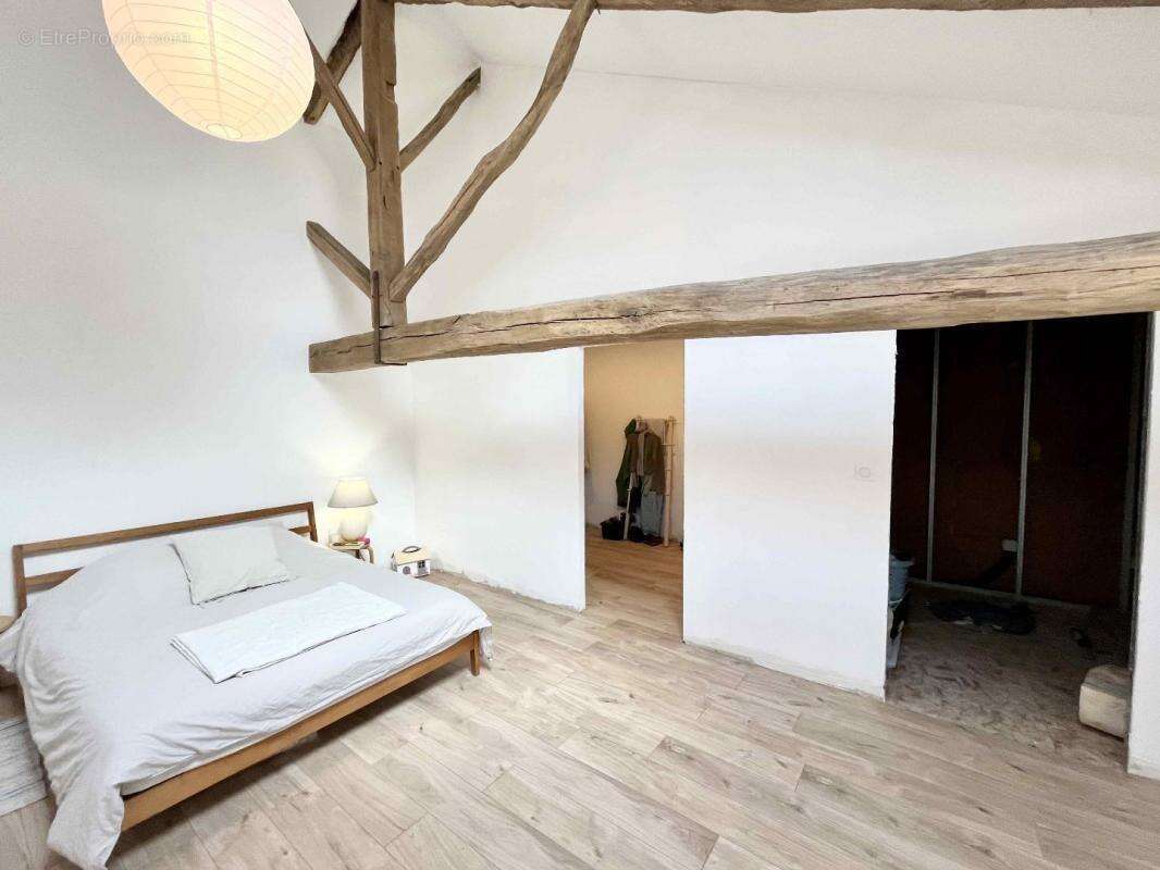 Maison à SAINT-MARTIN-L'ARS