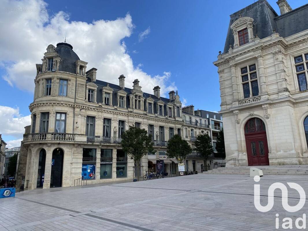 Photo 1 - Maison à POITIERS