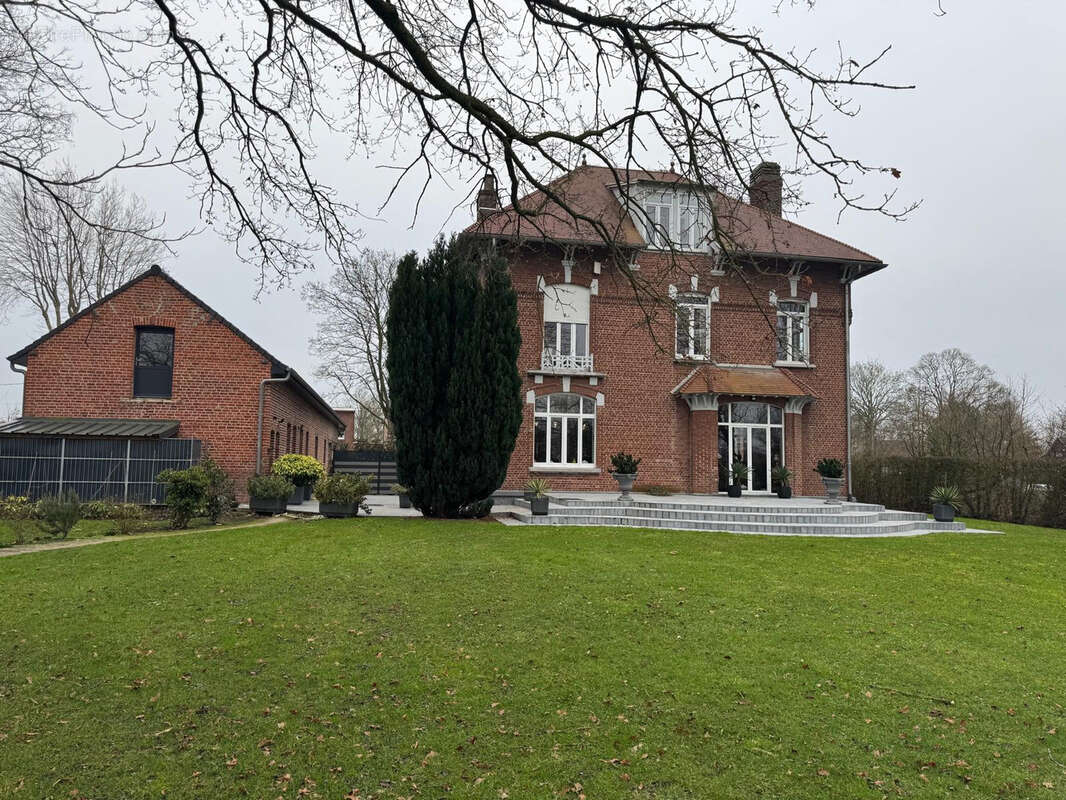 Maison à SAILLY-SUR-LA-LYS