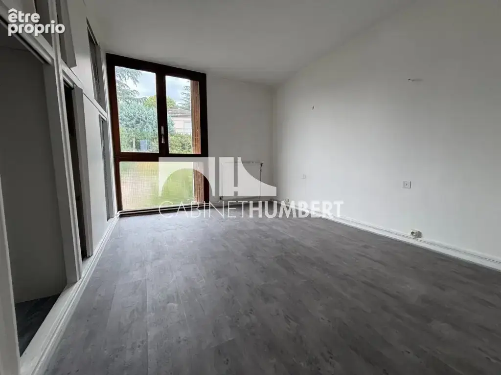 Appartement 2 pièces 53 m² à vendre à Saint-Etienne (42000) - photo 2