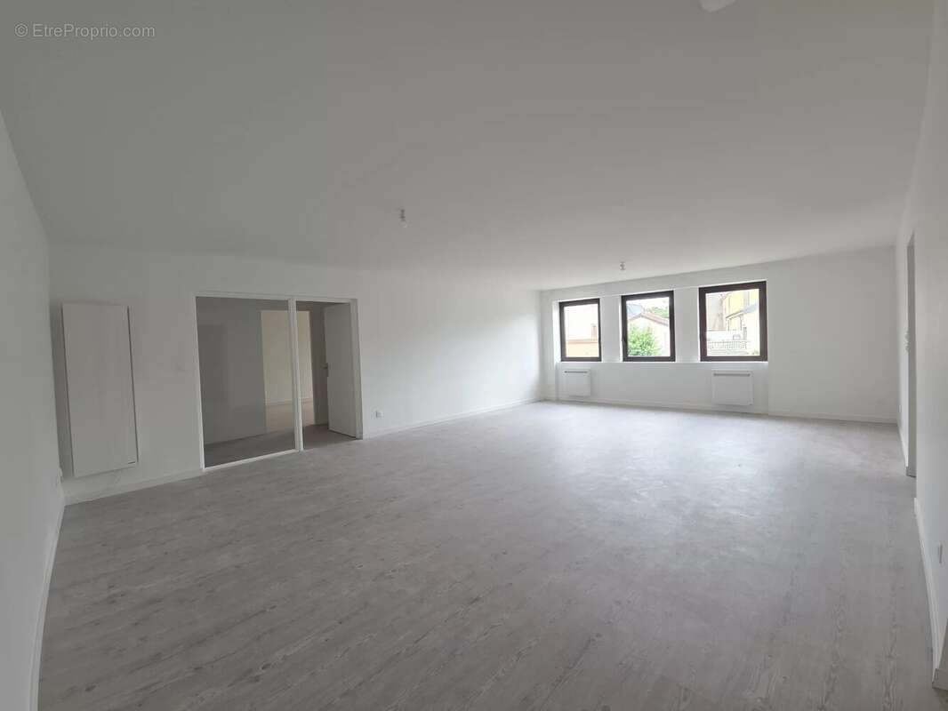 Appartement 142 m² à Nancy  - photo 2