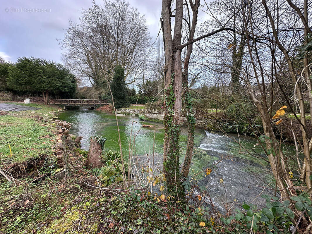 Terrain à MONTVILLE
