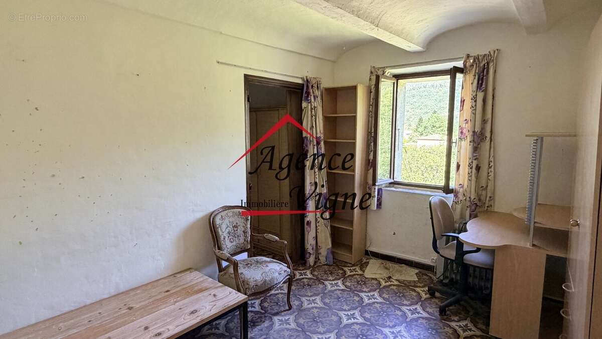 Maison à ROBIAC-ROCHESSADOULE