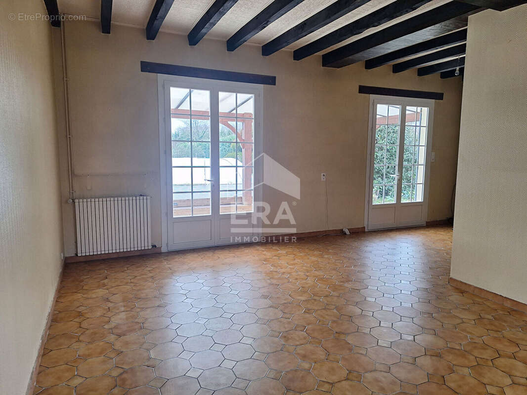 Maison à MONTPON-MENESTEROL