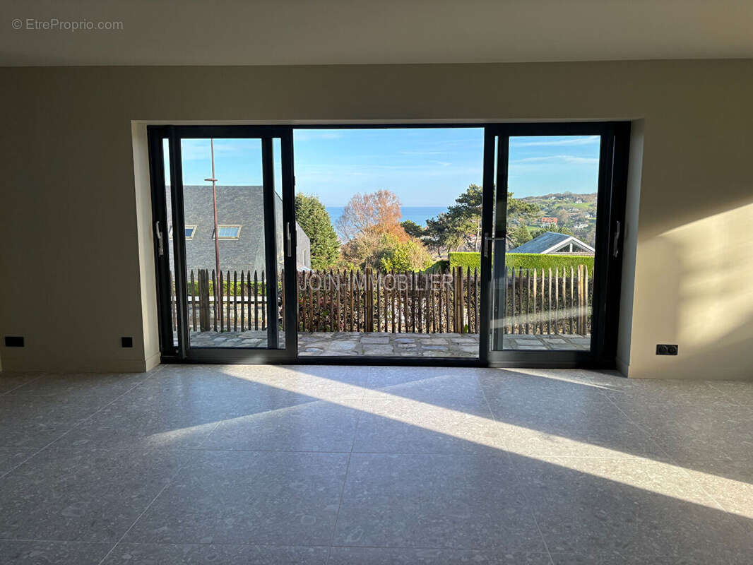 Maison à HAUTOT-SUR-MER