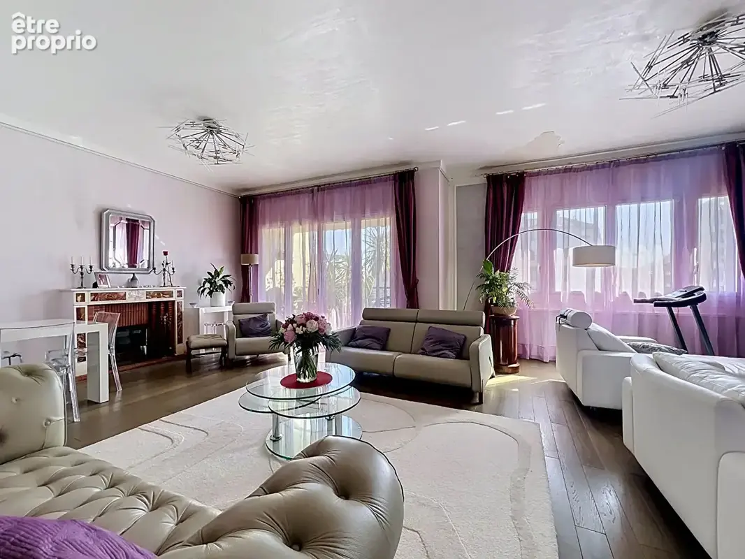 Appartement à MARSEILLE-8E