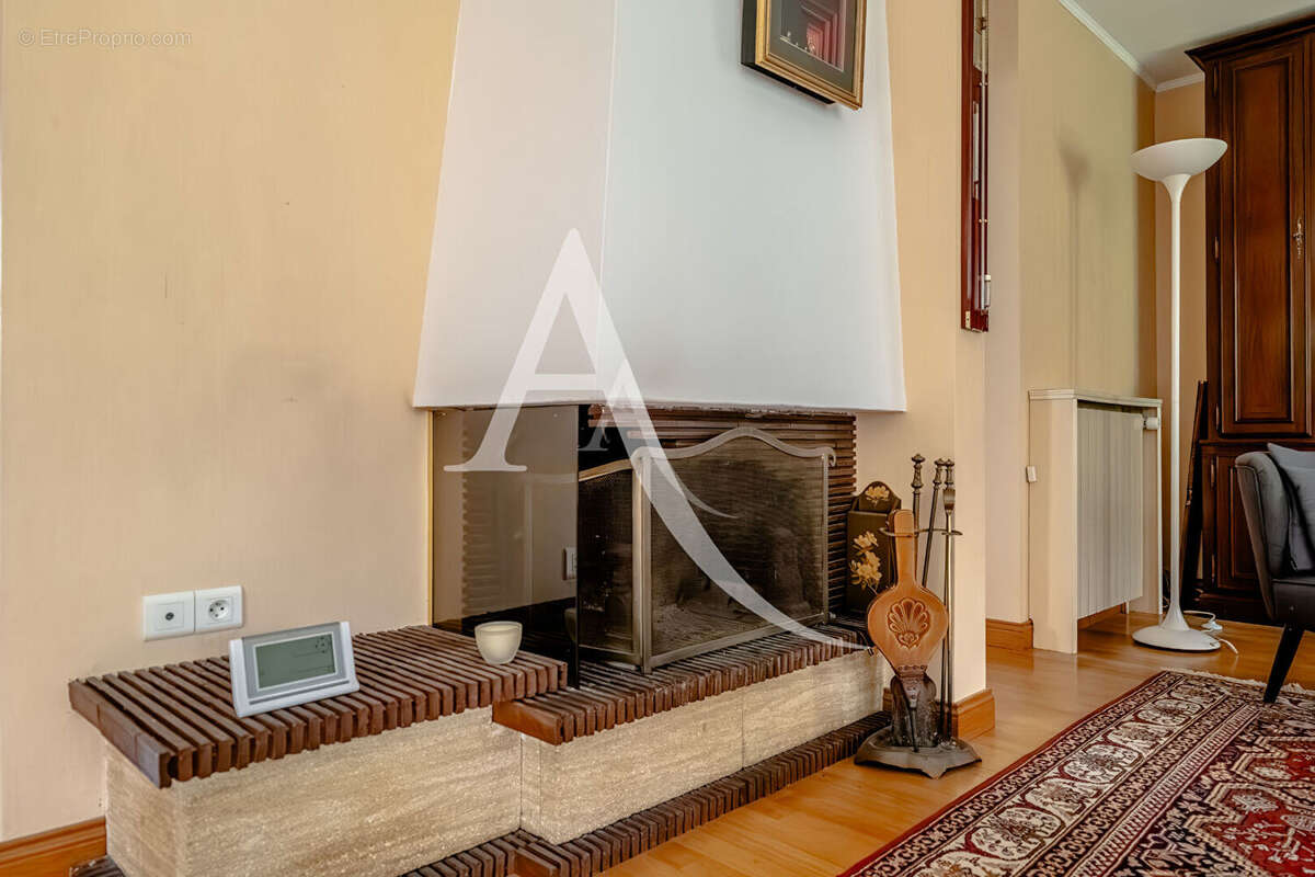 Maison à LIMEIL-BREVANNES