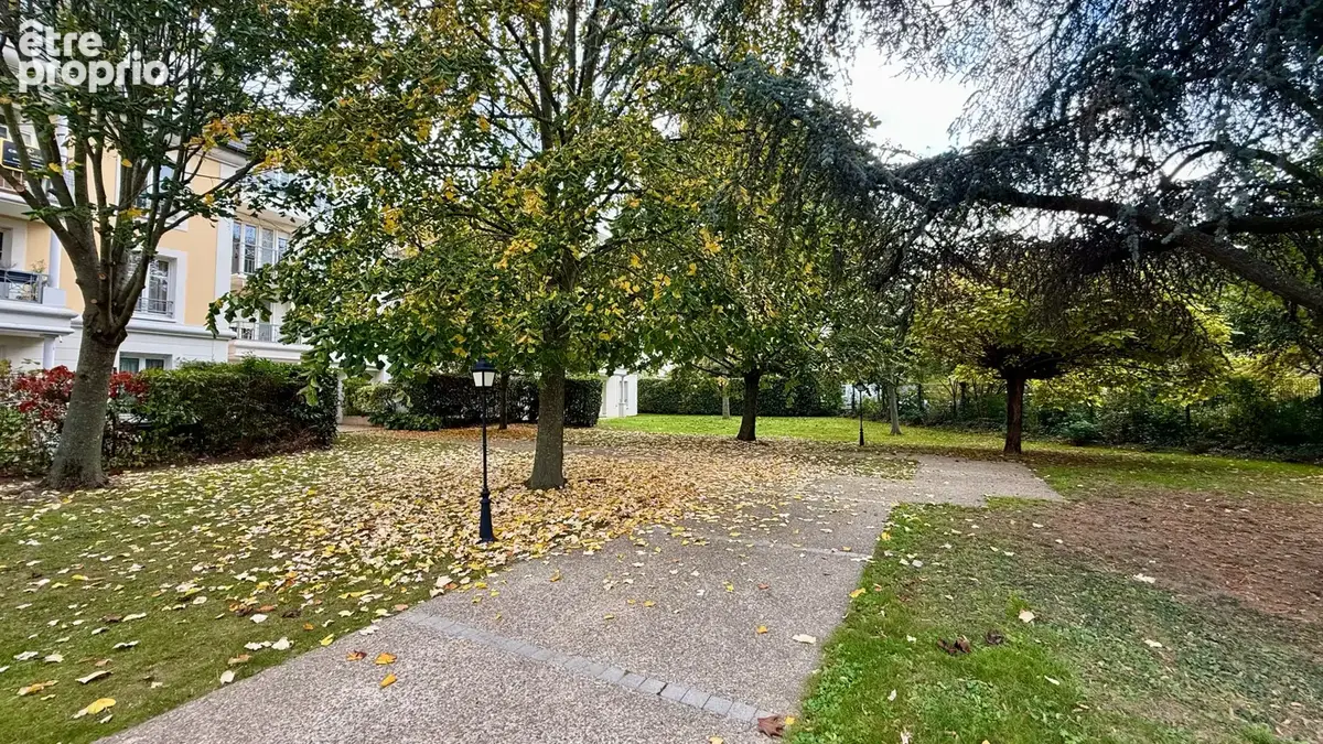 Appartement F3 dans résidence recherchée, proche du centre-ville et de la gare. - photo 8