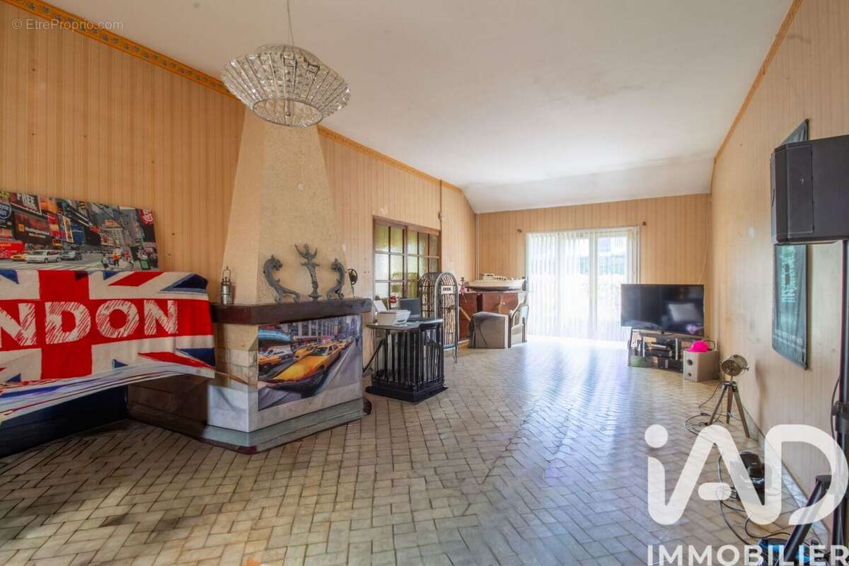 Photo 9 - Maison à SAINT-JEAN-DE-BRAYE