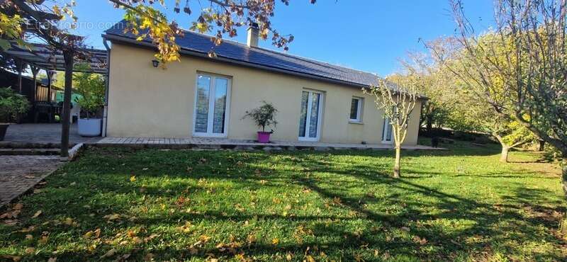 Maison à PIERREFICHE