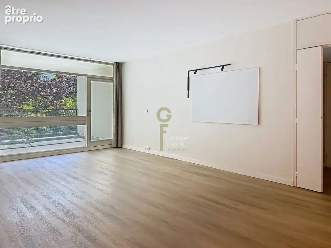 Commerce 70 m² à Croix  - photo 3