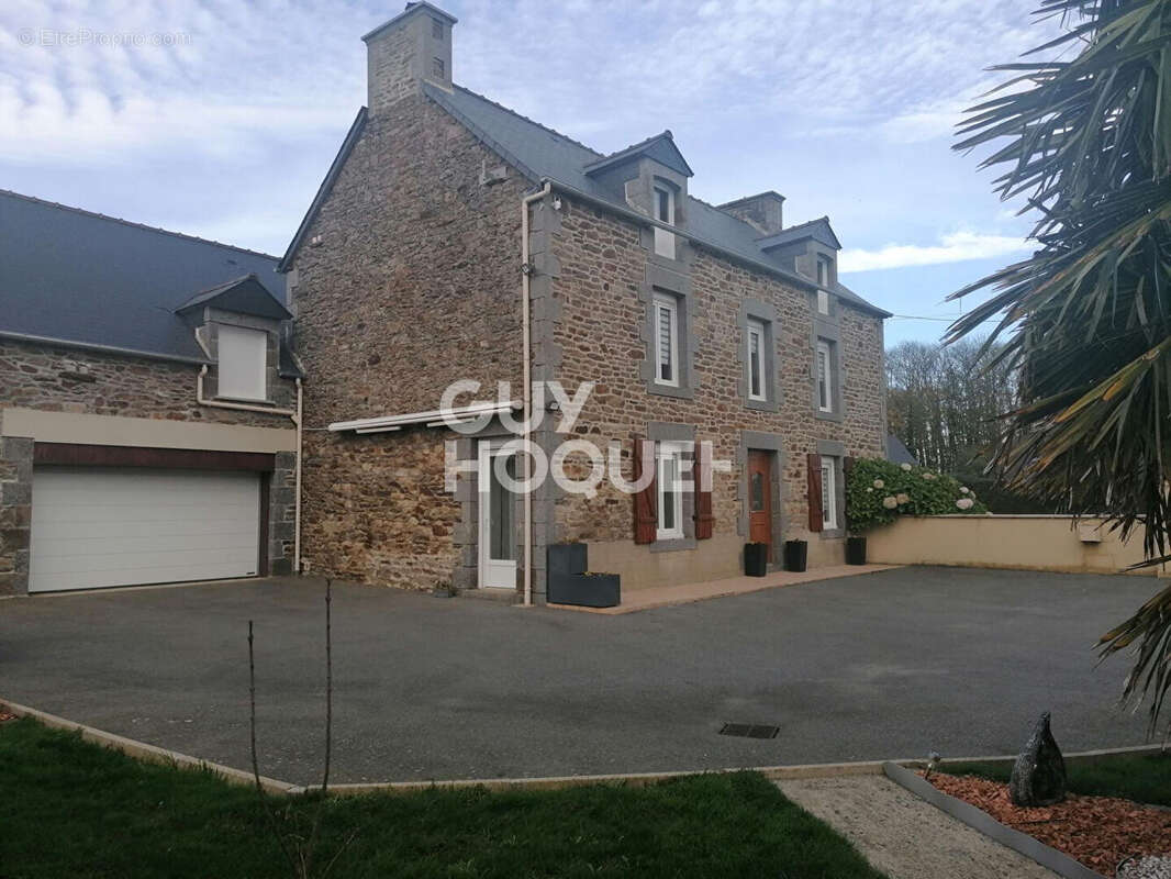 Maison à SAINT-HELEN