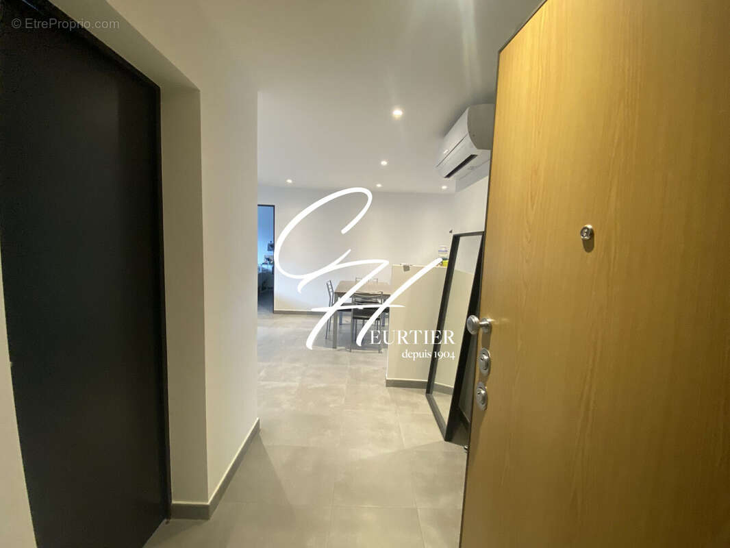 Appartement à SAINT-MARTIN-D'HERES