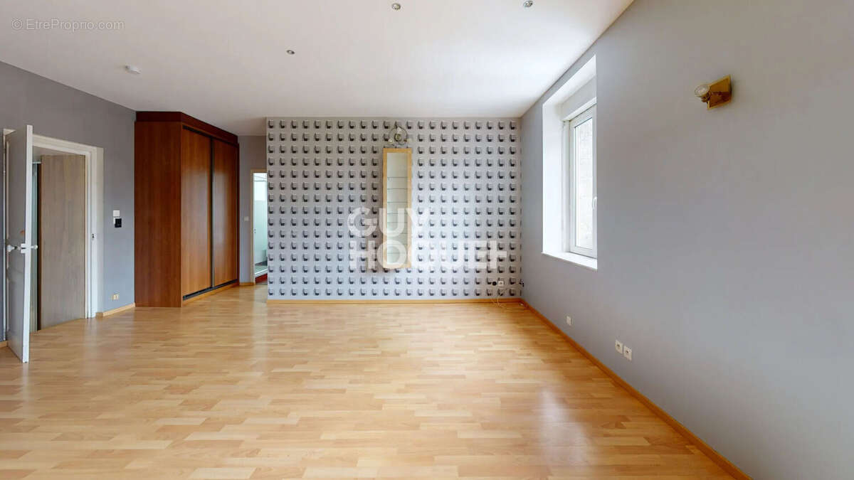 T4 à fort potentiel  OU T6 familial ou projet colocation : à vous de choisir ! - photo 6