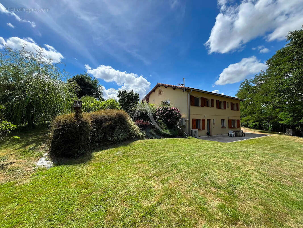 Maison de charme de 218 m² ? 3 logements ? Activité gîte en cours ? Terrain 2250 m² - photo 15
