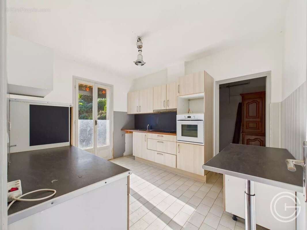 VILLA 5 pièces 134m² + Terrain 3.174m² - Moyenne Corniche des Pugets - SAINT LAURENT DU VAR - photo 9
