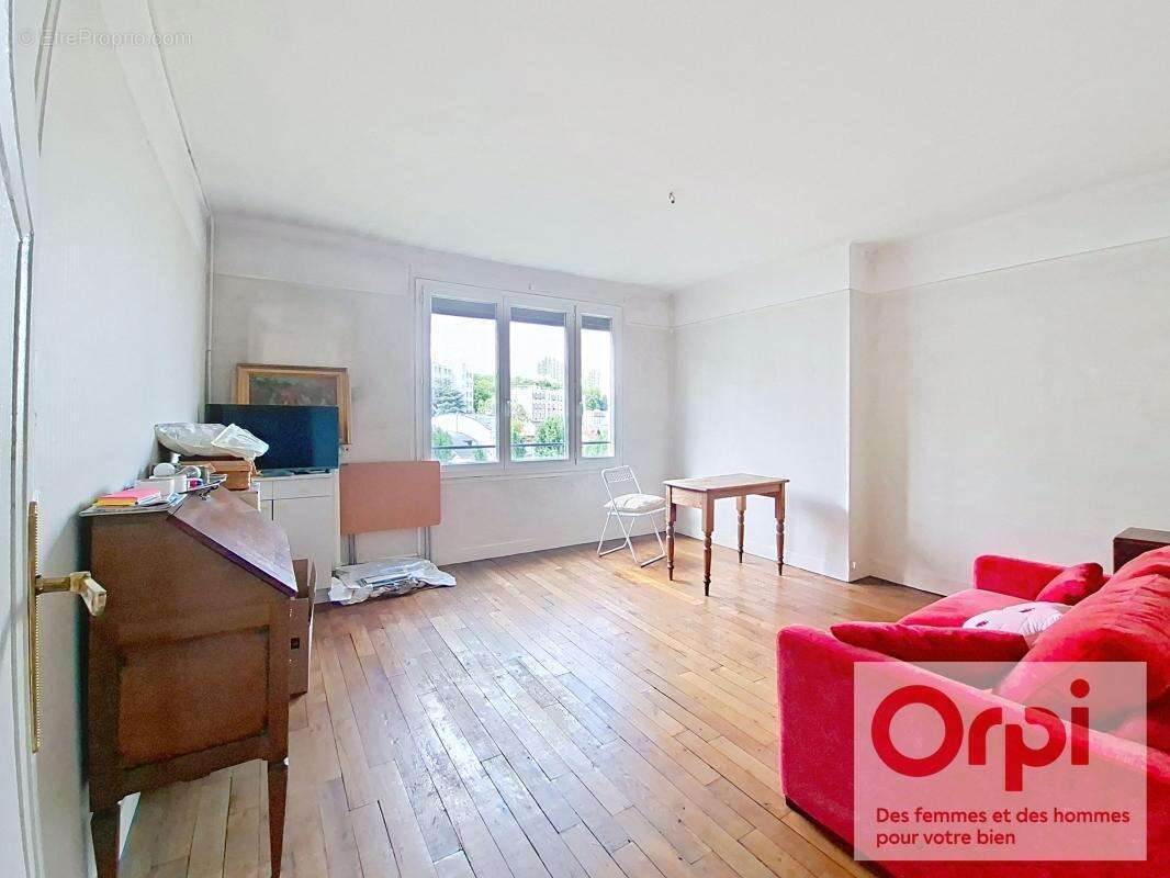 Appartement à ISSY-LES-MOULINEAUX