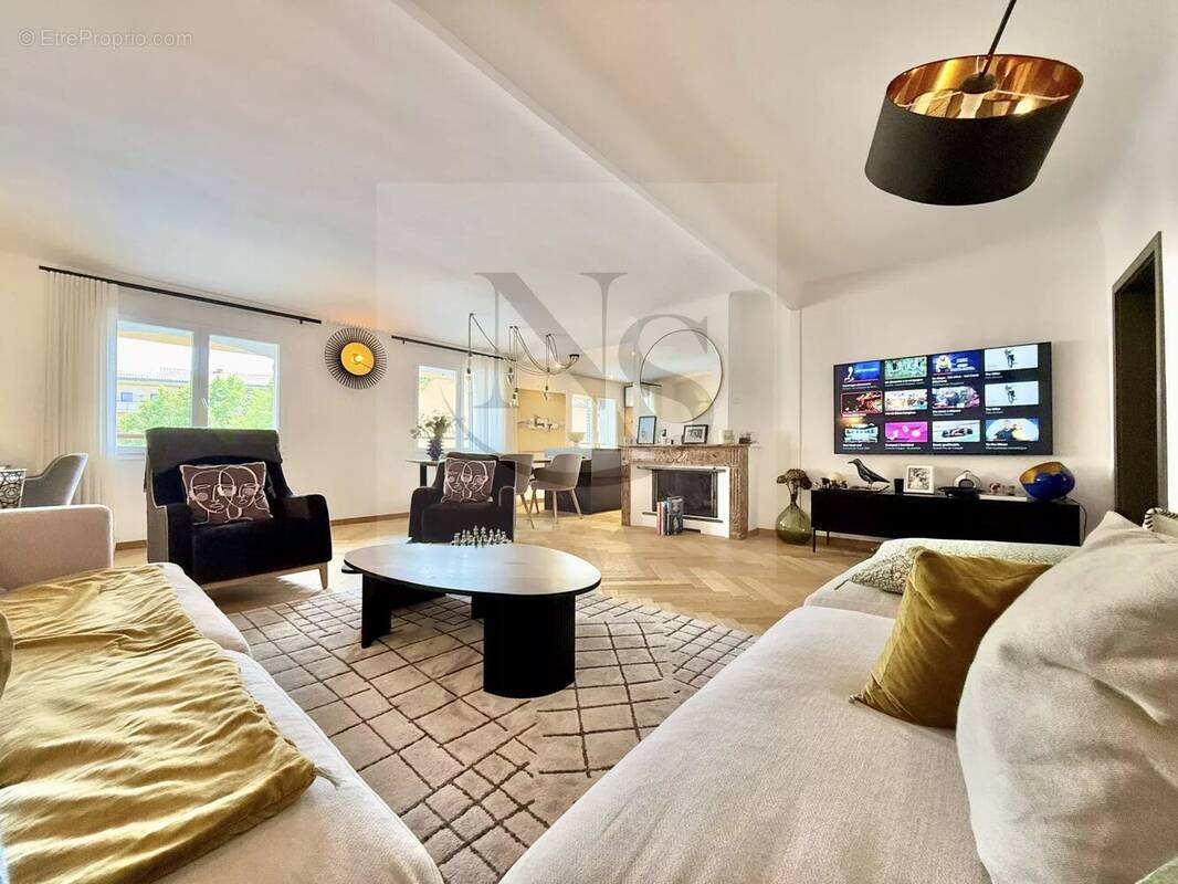 Appartement à AIX-EN-PROVENCE