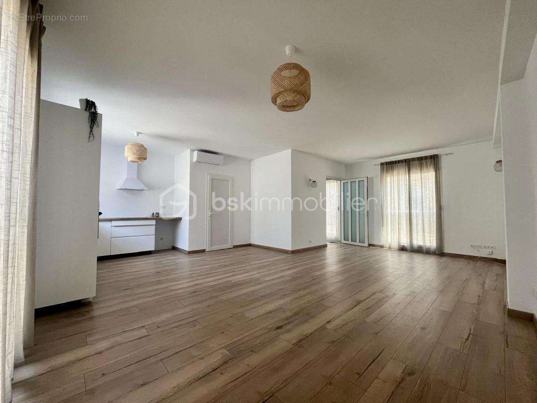  PIGNAN – Ensemble immobilier maison et appartement indépendant  - photo 3