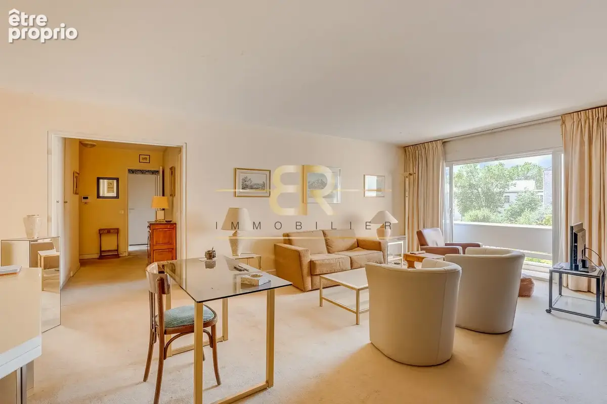 Appartement à PARIS-15E