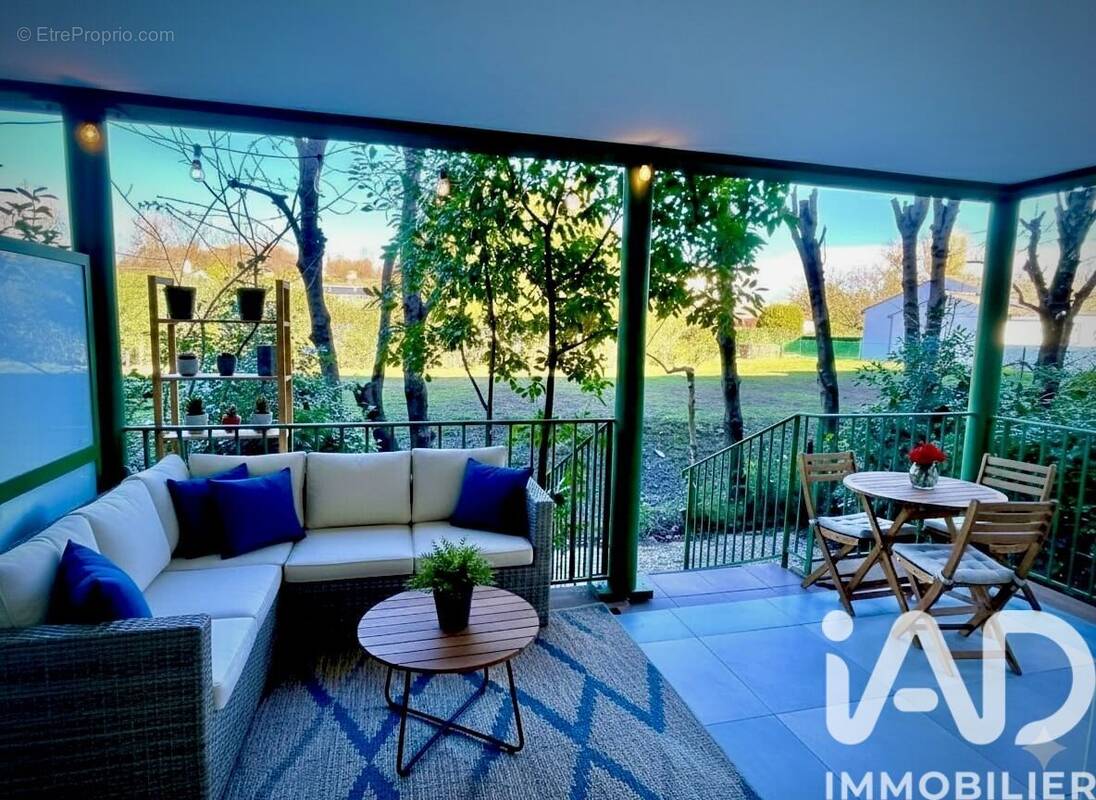 Photo 1 - Appartement à COGOLIN