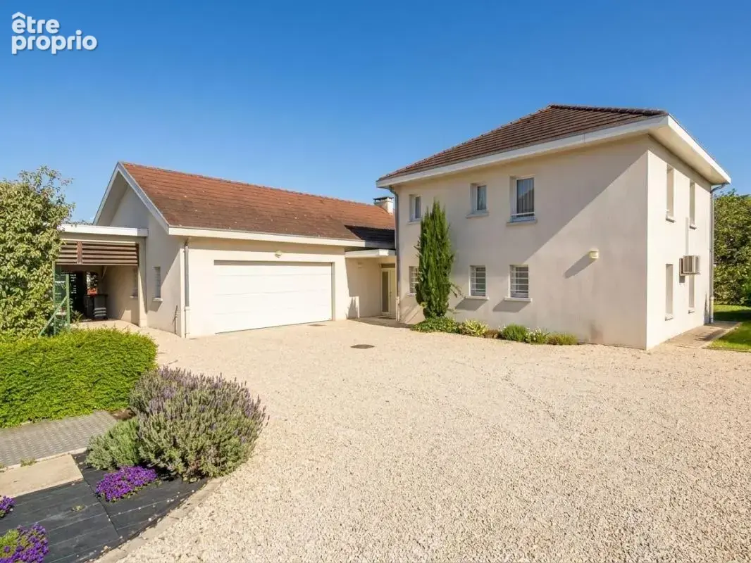 Vourey sur les coteaux, Maison familiale de standing – +200 m² – Secteur calme et résidentiel – Hors lotissement - photo 2
